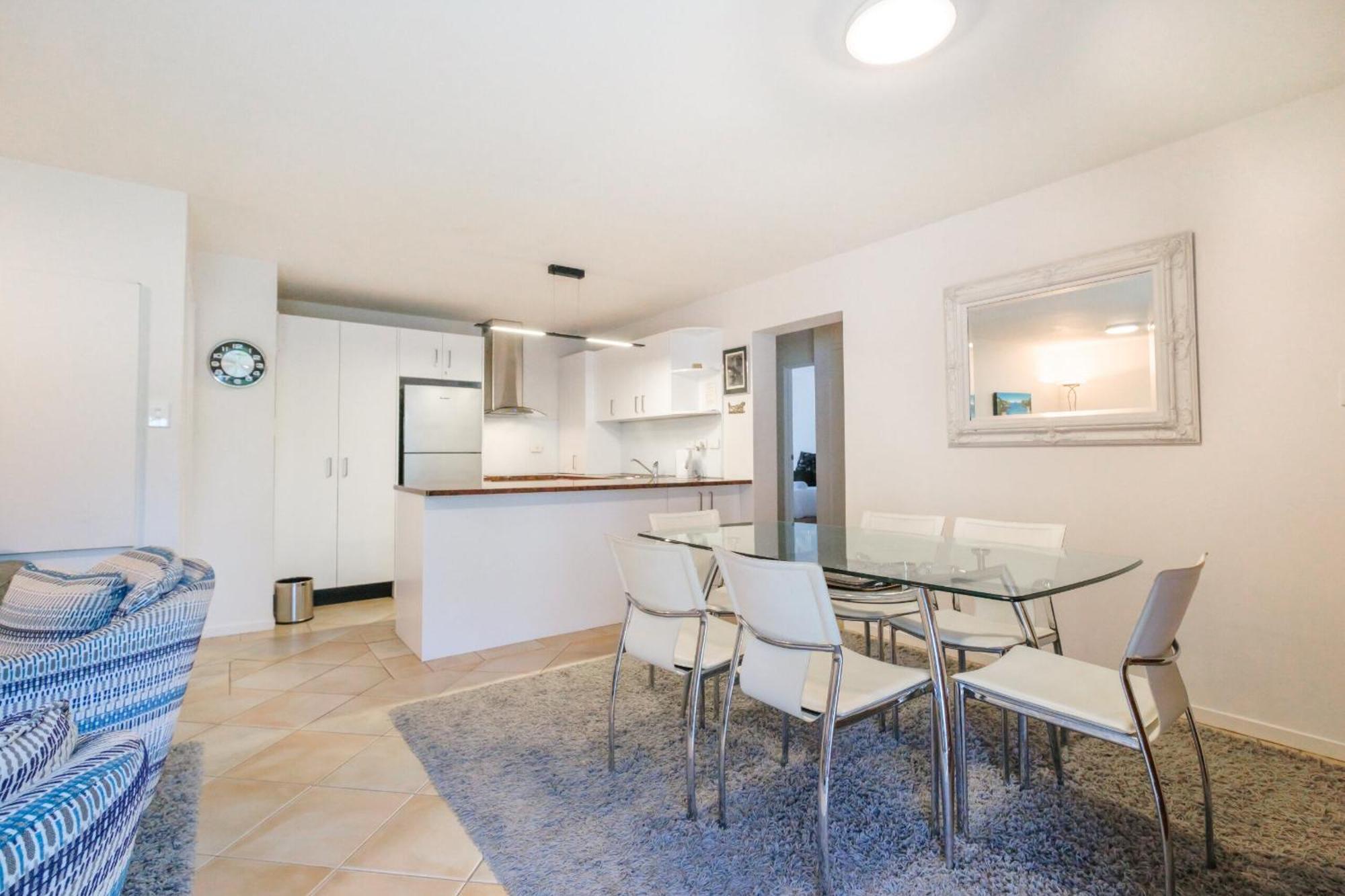 Onetangi Beach Apartments Zewnętrze zdjęcie